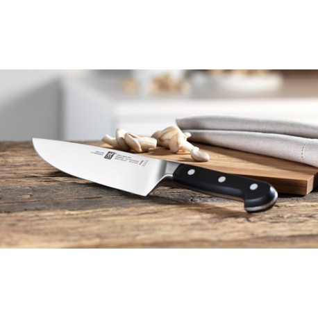 COUTEAU CHEF PRO 20CM